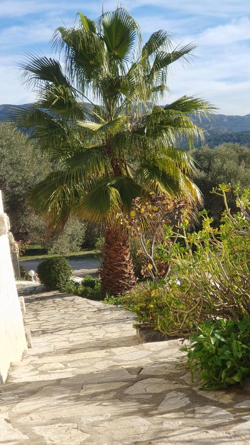 Roquevaire Mon Coin De Provence Petit-Dejeuner Offert מראה חיצוני תמונה